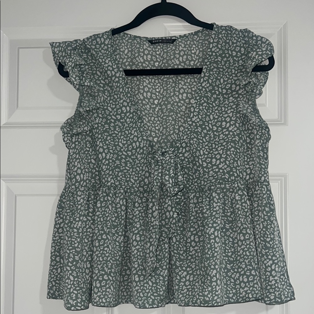 SHEIN Green and White Flutter Short Sleeve Blouse
